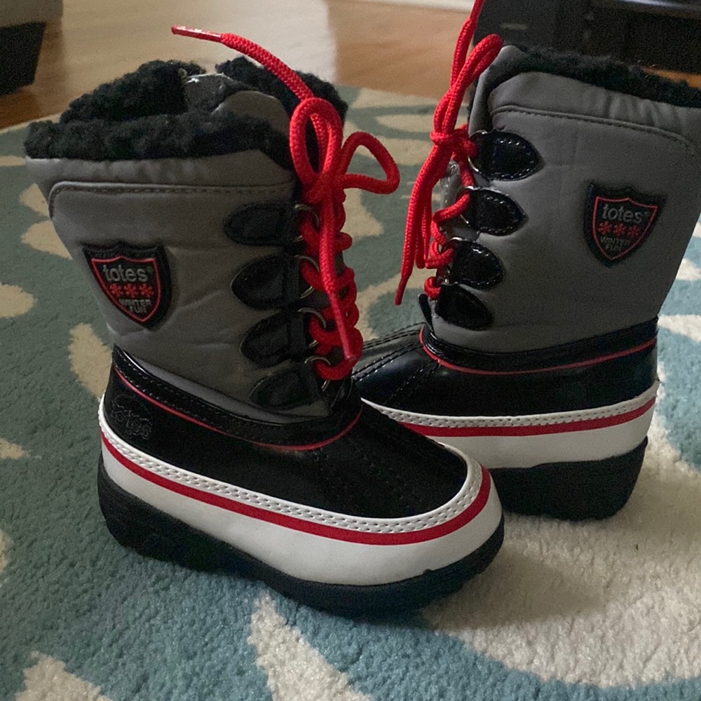 Totes Baby/Toddler Snow Boots